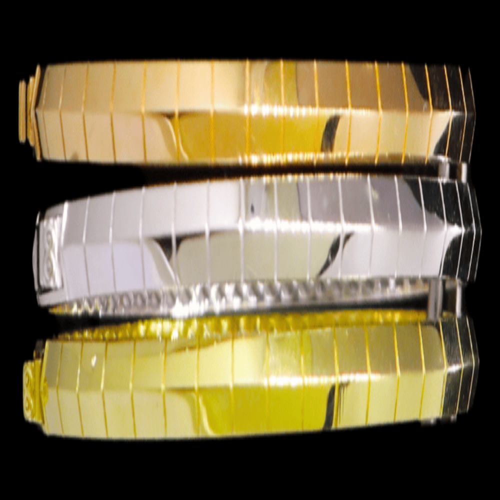 18K Gold Bangle Bracelet