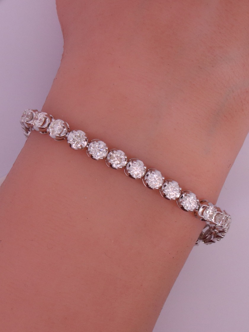 14K White Gold Diamond Bracelet – 40633