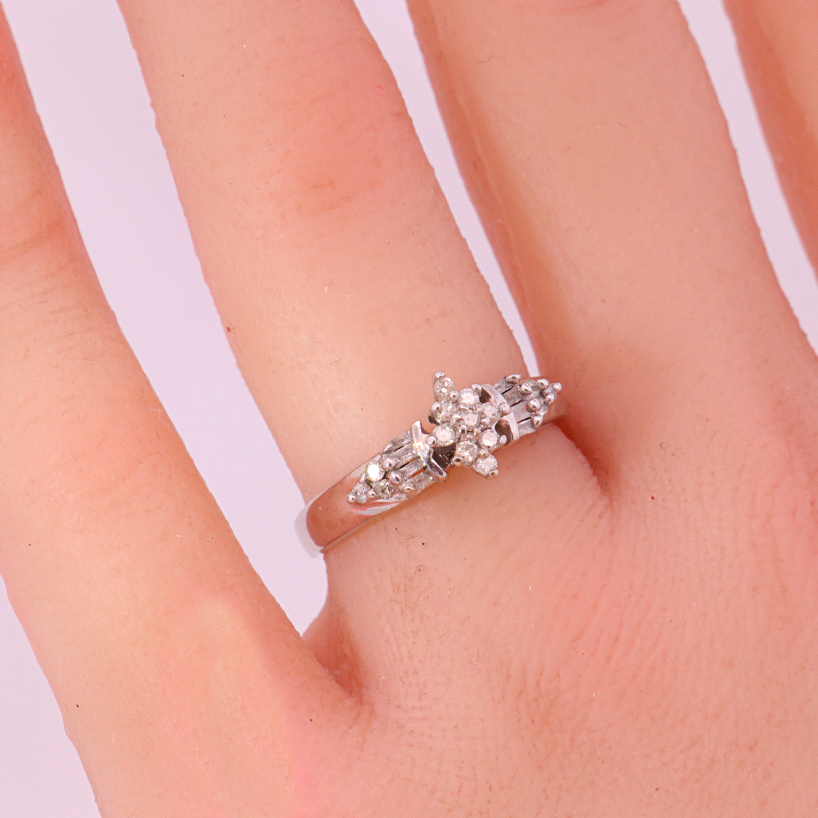 10K White Gold Diamond Ring – SW16983