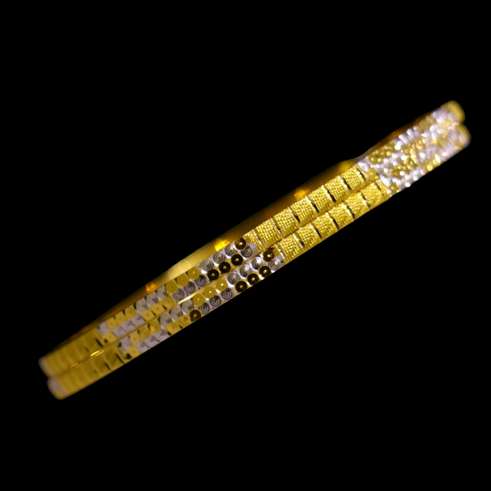 21K Gold Bangle Set, L (21) – SW25348