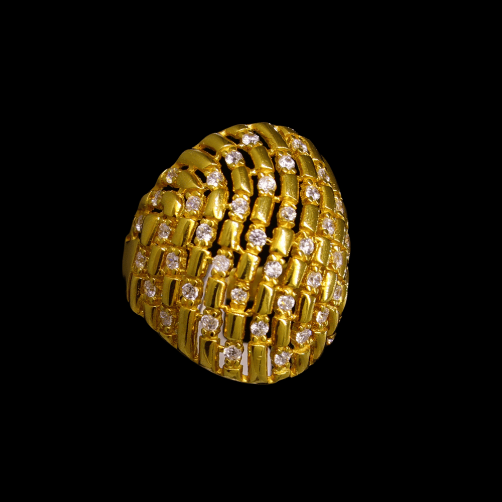 21K Yellow Gold Ring – Size 8 – SW29952