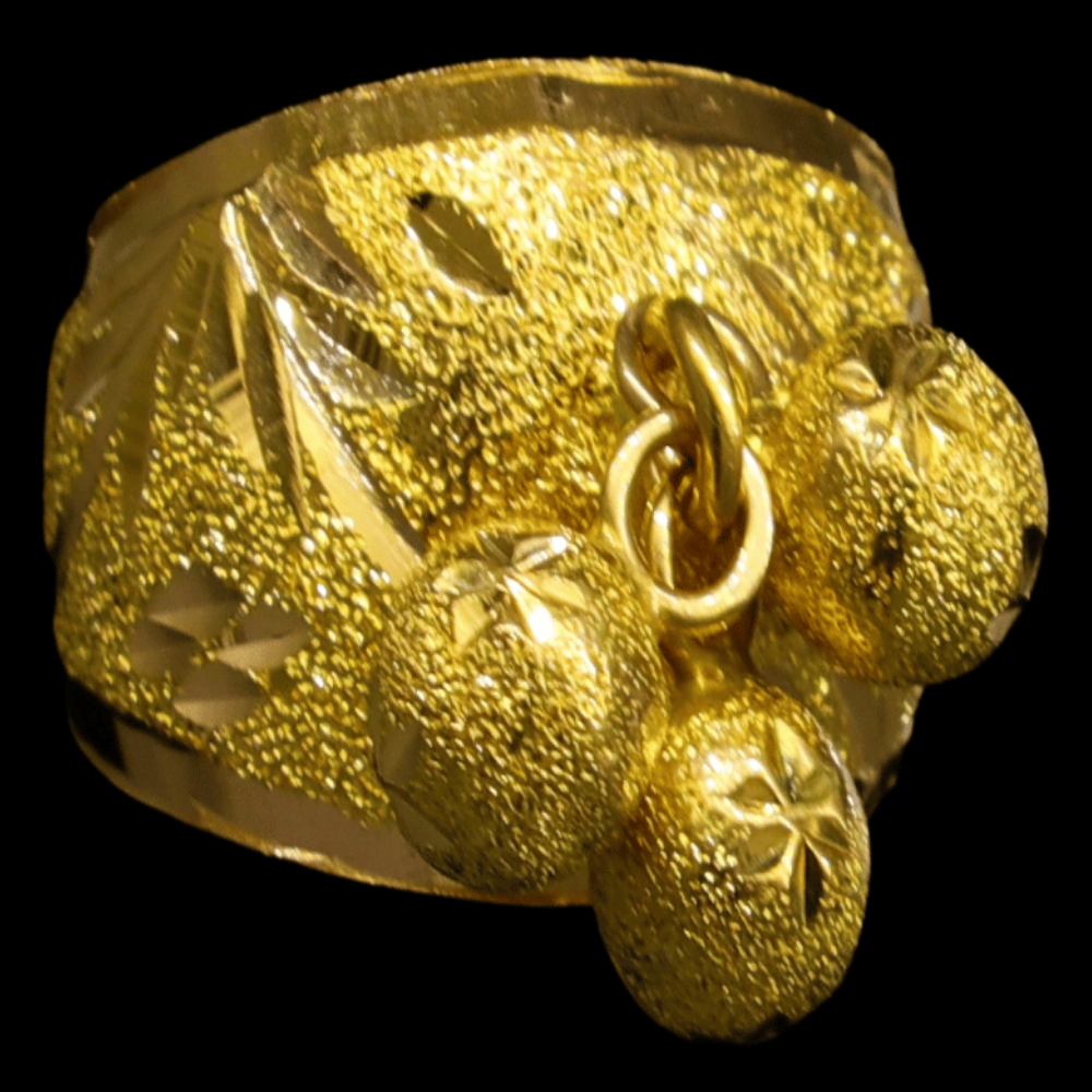 21K Yellow Gold Ring – Size 9 – SW28770