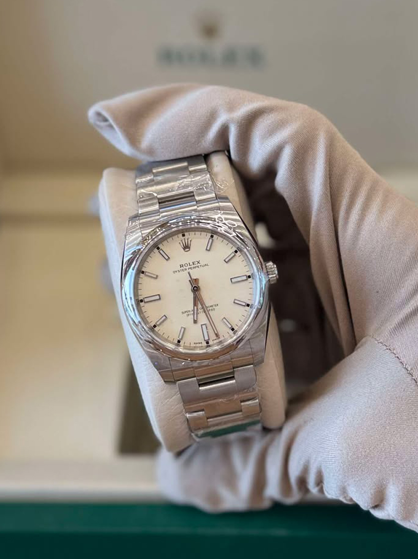 Rolex Oyster