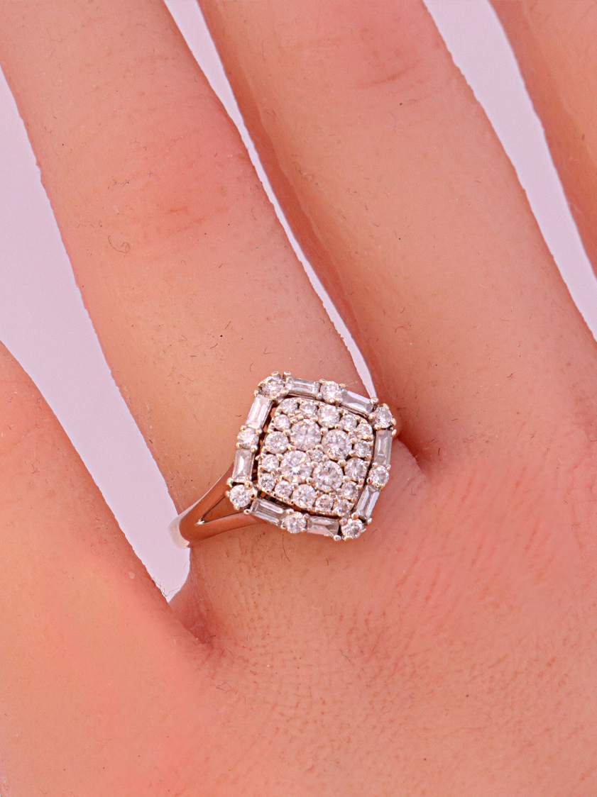 14K White Gold Diamond Ring – SW18762