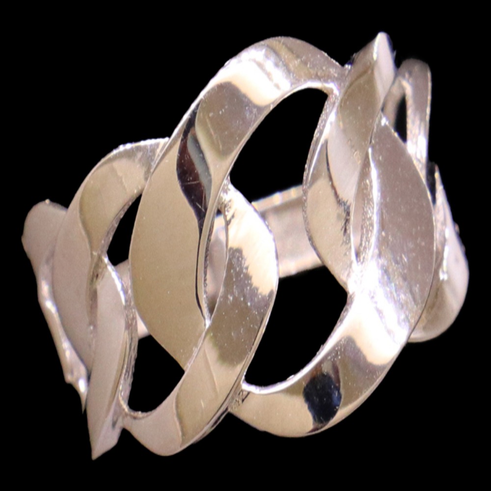 18K White Gold Ring