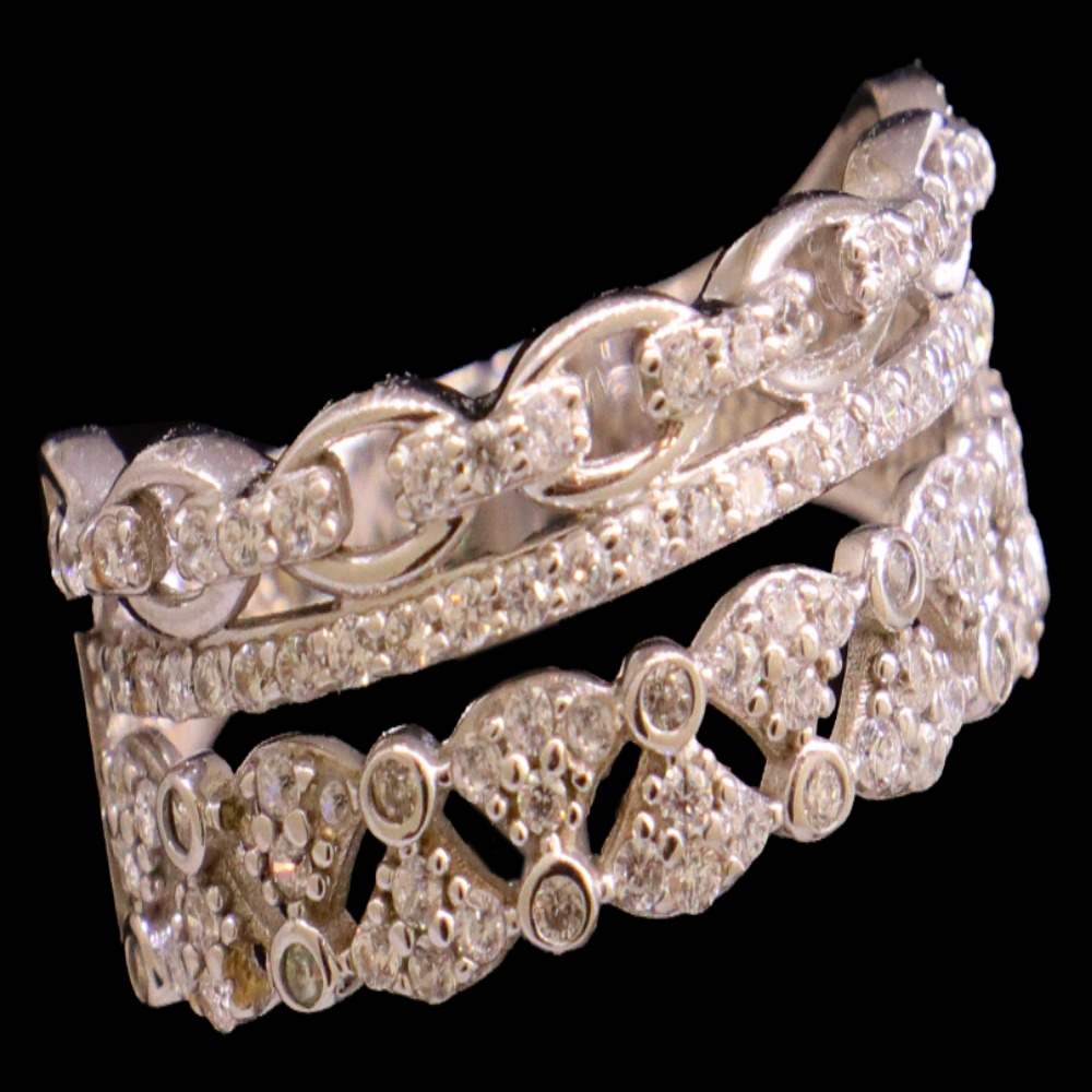 18K White Gold Ring