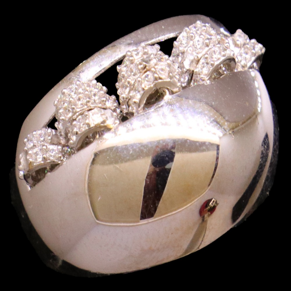 18K White Gold Ring