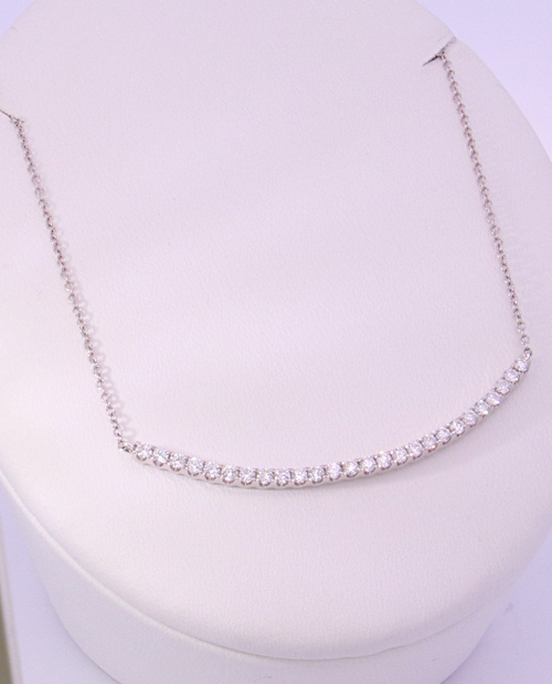 14K White Gold Diamond Necklace – 36371