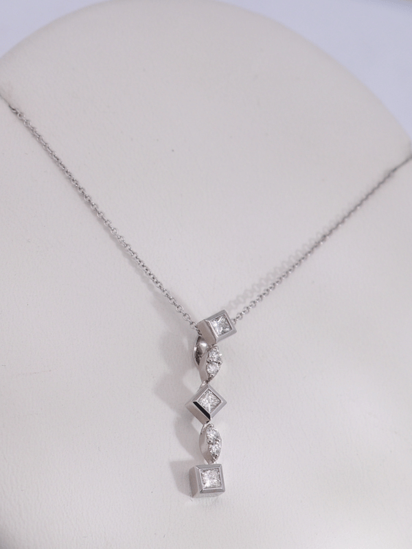 14K White Gold Diamond Necklace – SW30867