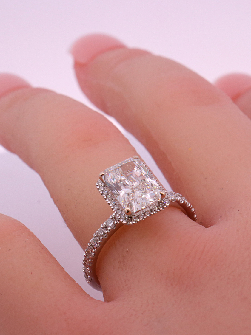 Lab Grown Diamonds Ring