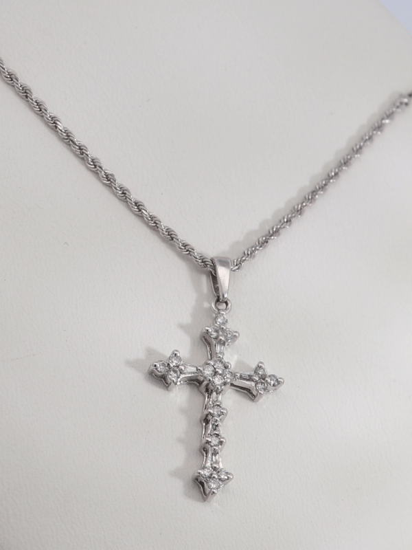 14K White Gold Diamond Necklace – SW30882
