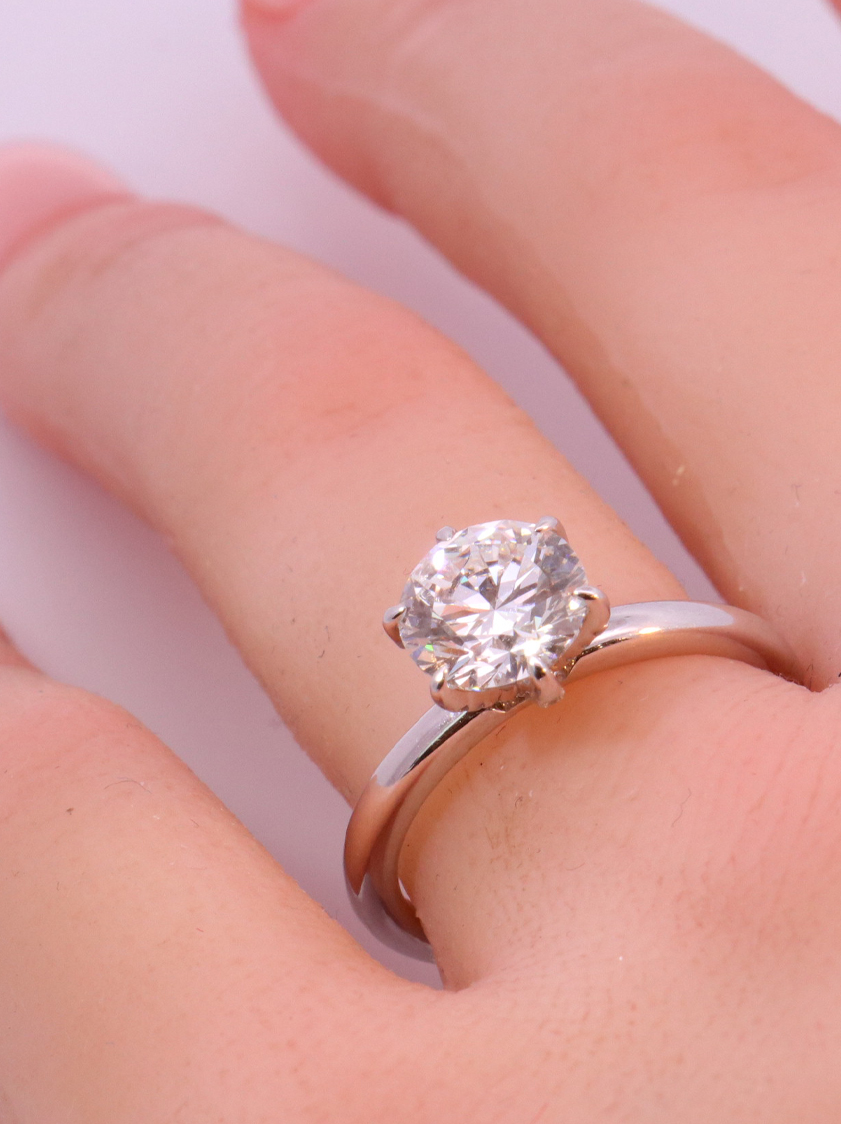 Lab Grown Diamonds Ring
