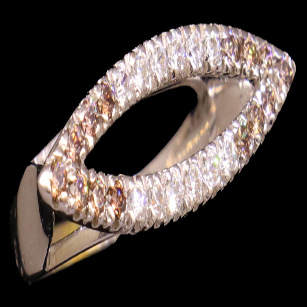 18K White Gold Ring