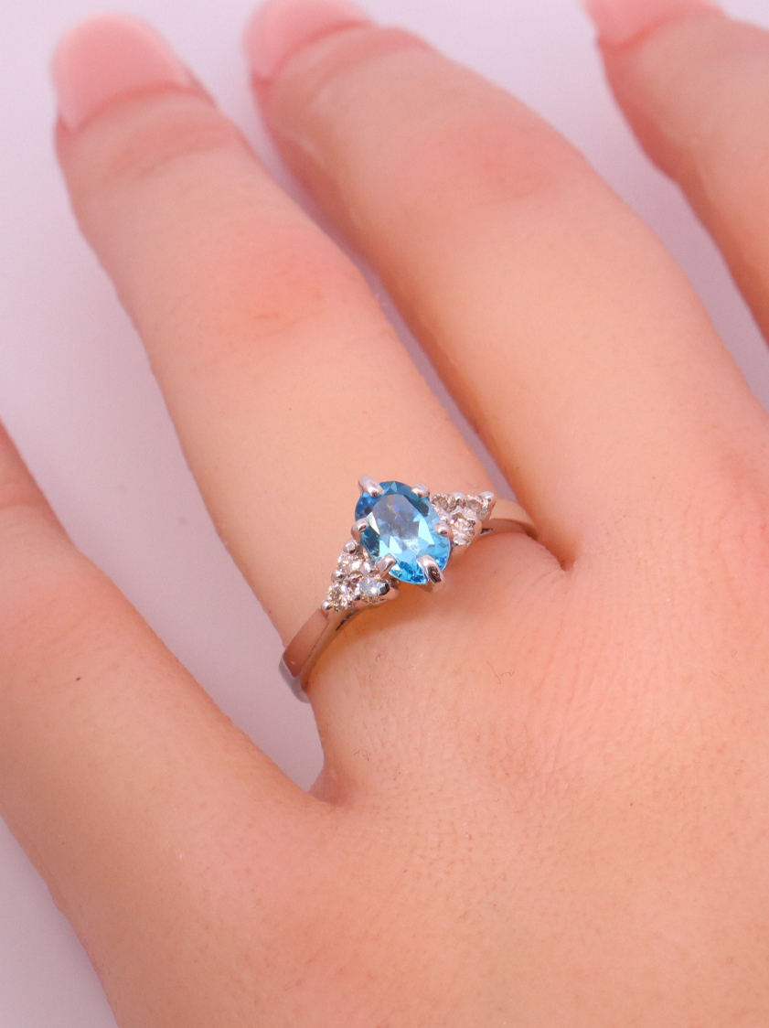 14K White Gold Diamond Ring – SW13946