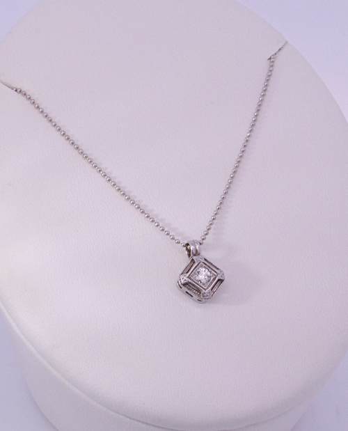 18K White Gold Diamond Necklace – 8599