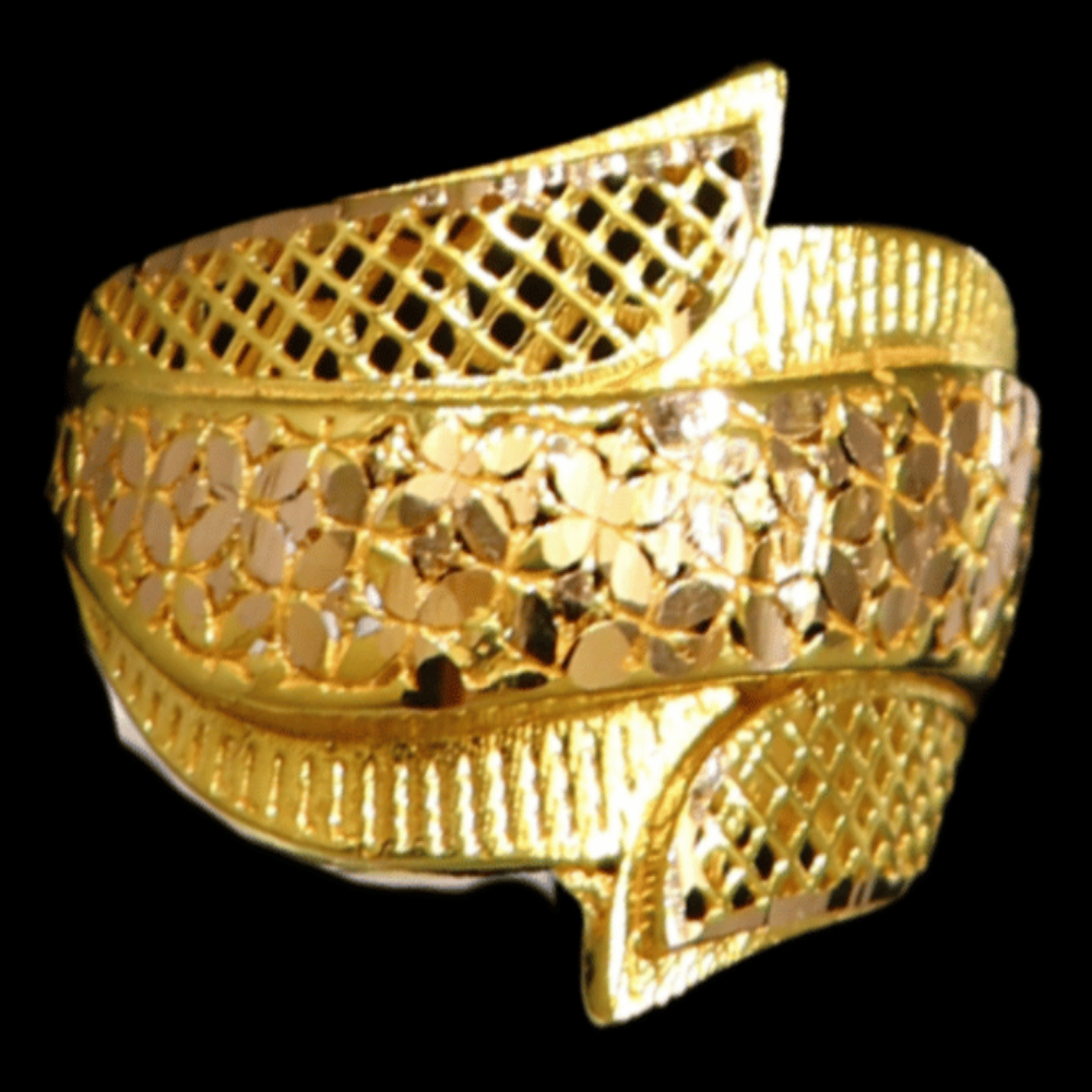 21K Yellow Gold Ring – Size 8 1/2 – SW33027