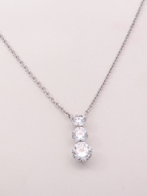 14K White Gold Diamond Necklace – SW31580